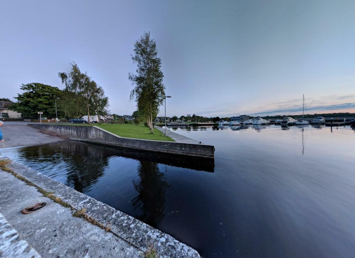Lough Derg House & The Lake Cafe Nenagh Exterior foto